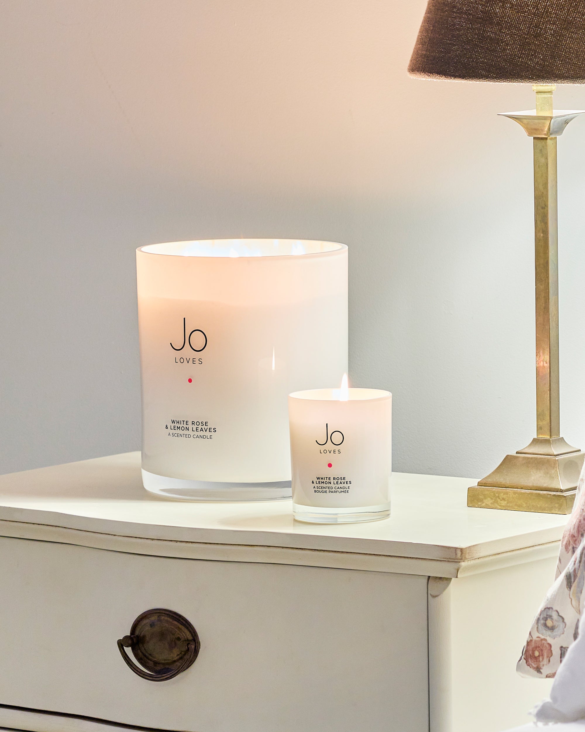 White Rose & Lemon Leaves Home Candle (185g)